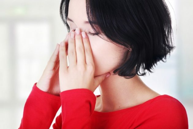 Жжение в носу является нормальной реакцией после закапывания сульфацила в нос