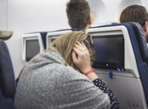 Причины заложенности уха в самолете
